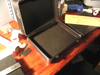 Thin Foam covering the lid walls